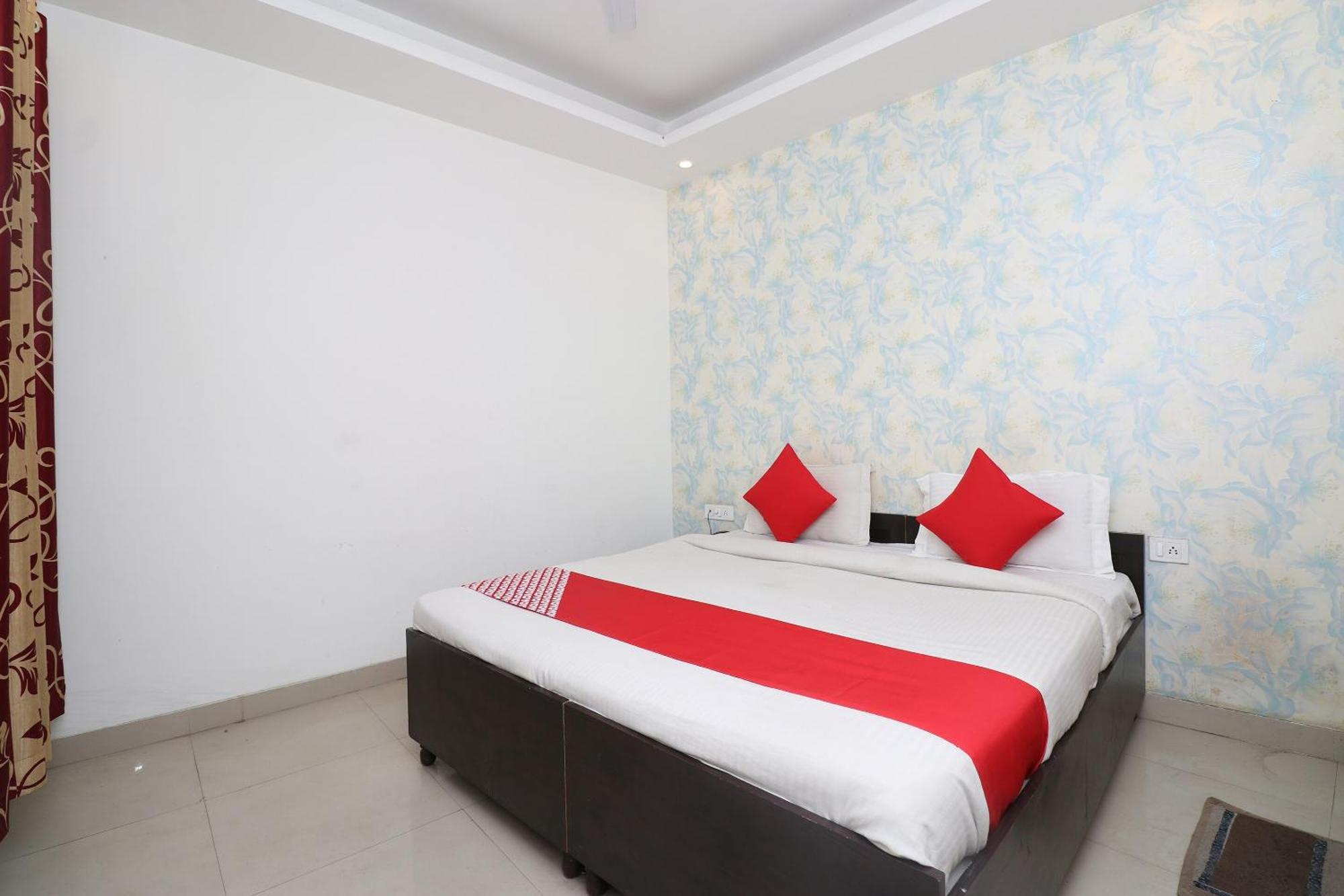 Oyo Flagship Hotel Daimond New Delhi Bagian luar foto