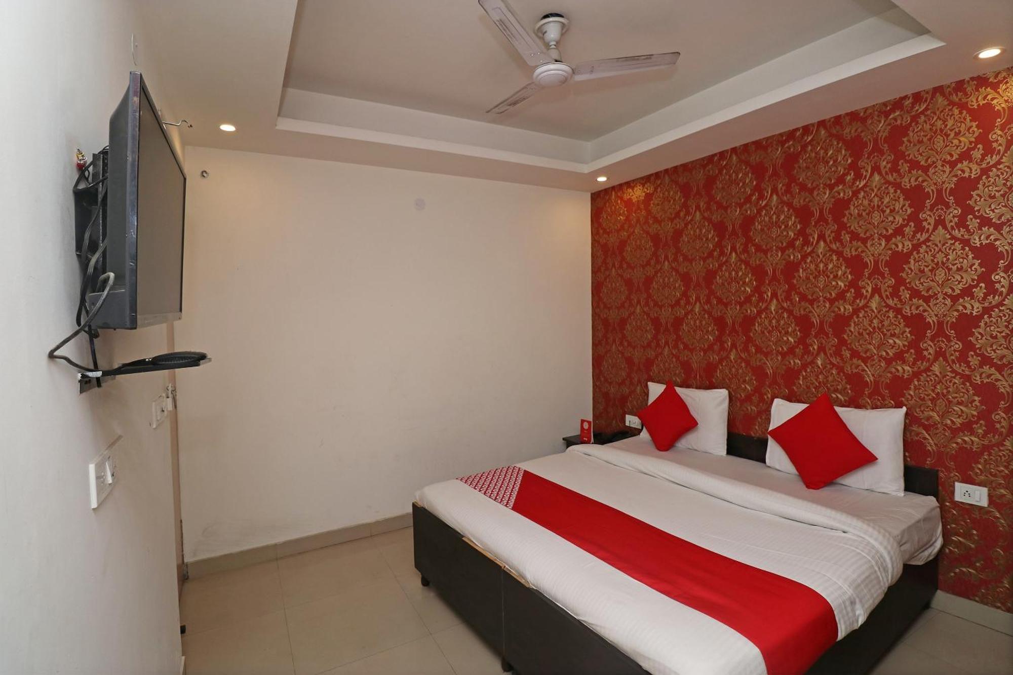 Oyo Flagship Hotel Daimond New Delhi Bagian luar foto