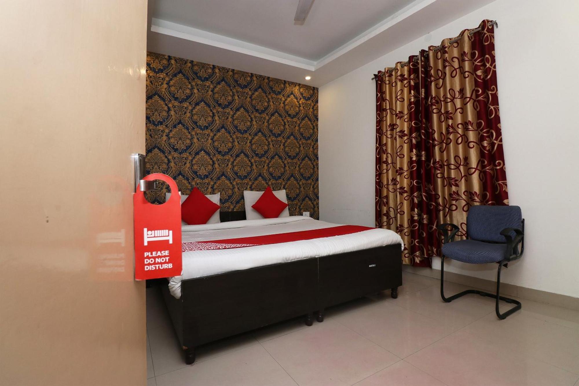 Oyo Flagship Hotel Daimond New Delhi Bagian luar foto