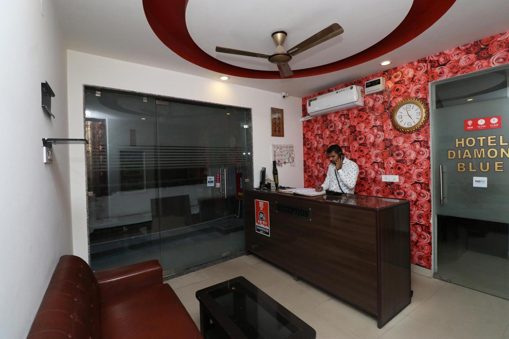 Oyo Flagship Hotel Daimond New Delhi Bagian luar foto